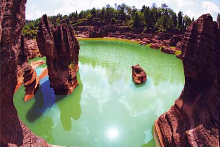 張家界、袁家界、天子山、紅石林、鳳凰古城四晚五日游